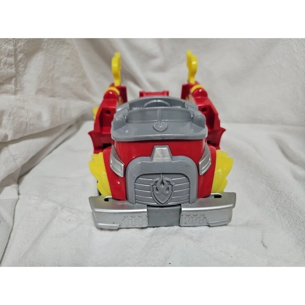Paw Patrol Mighty Pups Deluxe Vehicle‎ Marshall Fire Truck